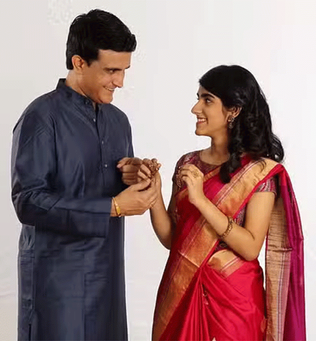 Sourav Ganguly Daughter Accident : सौरव गांगुलीची लेक सनाच्या गाडीचा भीषण अपघात