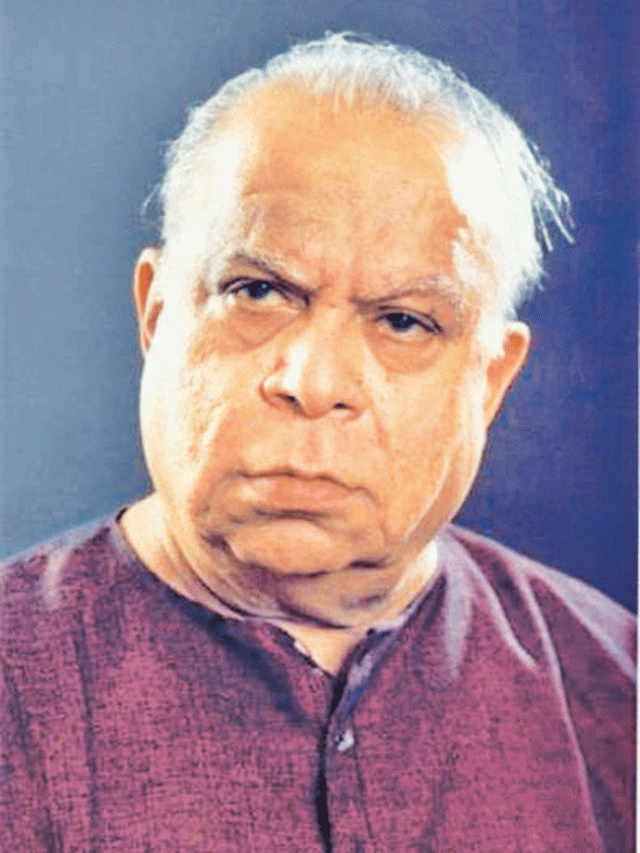 ‘अद्याप तोरण राहिले...’