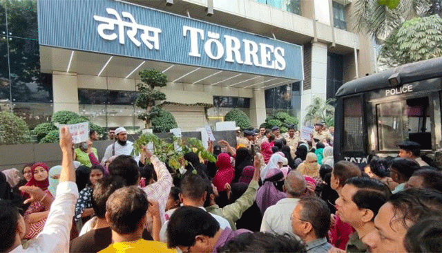 निव्वळ लोभ, हव्यास अन् मोह...