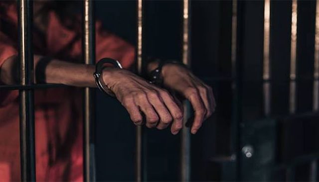 आयपीएलच्या बेटिंग प्रकरणी तिघांना बेड्या