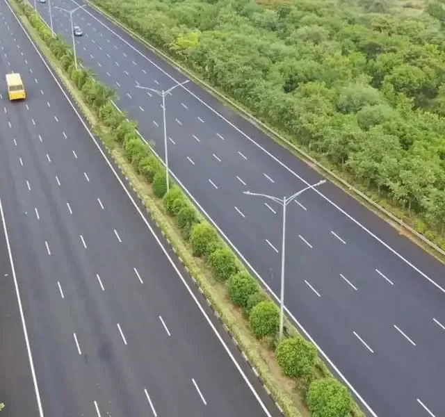 मुंबई पुणे एक्स्प्रेस वेच्या मिसिंग लिंकचे काम ऑगस्टपर्यंत पूर्ण होणार