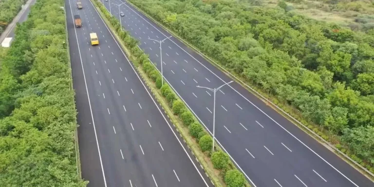 मुंबई-पुणे द्रुतगती महामार्ग आता दहा पदरी! ‘एमएसआरडीसी’ लवकरच राज्य सरकारकडे प्रस्ताव पाठवणार
