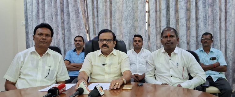 संजय पडते यांचा उबाठा जिल्हाप्रमुख पदाचा राजीनामा