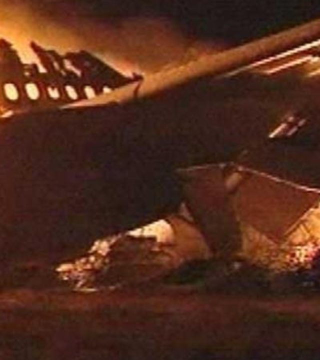 Plane Crash : सुदानमध्ये लष्कराचे विमान कोसळून, अधिकाऱ्यांसह नागरिकांचा समावेश