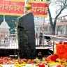 भ्रष्टाचार प्रकरणी कारवाई, शनैश्वर विश्वस्त मंडळ बरखास्त; देवस्थानच्या चाव्या आता जिल्हाधिकाऱ्यांकडे