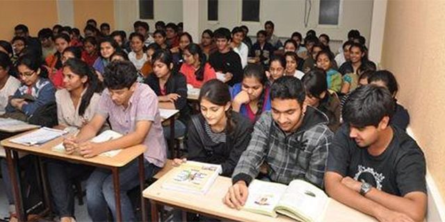 मराठवाड्यात ‘ट्युशन इंडस्ट्री’ फोफावली!