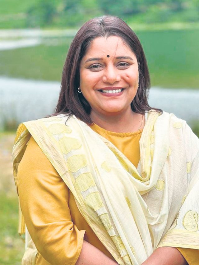 दाभाडेची फर्स्टक्लास तायडी