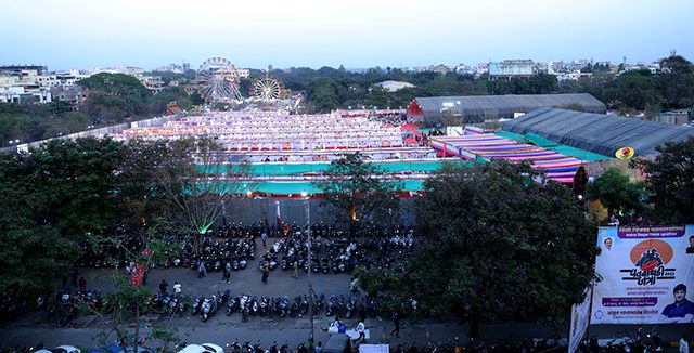 महापालिकेच्या वतीने आयोजित पवना थडी यात्रेला रेकॉर्ड ब्रेक गर्दी