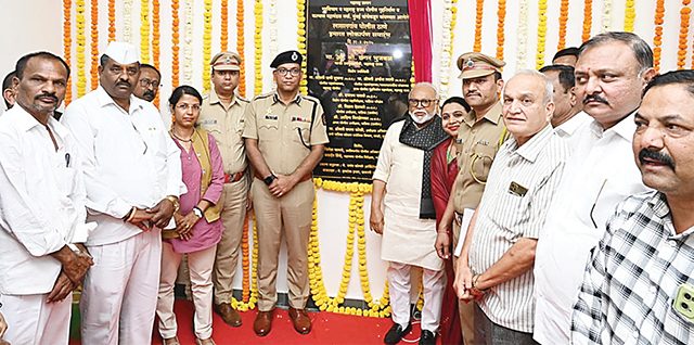 लासलगाव पोलीस स्टेशनच्या नूतन इमारतीचे लोकार्पण