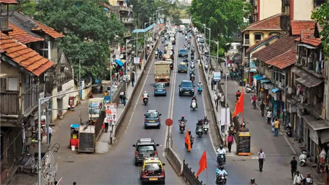 Mumbai News : मुंबईतील जुना प्रभादेवी पूल लवकरच पाडणार?