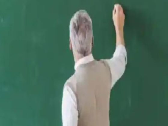 कंत्राटी पद्धतीने १०६९ स्थानिक शिक्षकांची भरती होणार