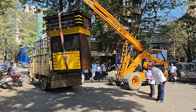 भाजपा जिल्हाध्यक्षांच्या विरोधानंतर टपऱ्या हटविल्या