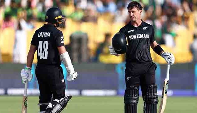 ICC Champions Trophy 2025: चॅम्पियन्स ट्रॉफीच्या पहिल्याच सामन्यात पाकच्या गोलंदाजांची धुलाई