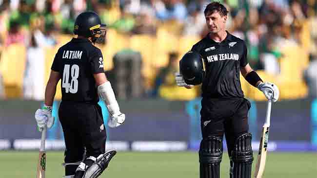 ICC Champions Trophy 2025: चॅम्पियन्स ट्रॉफीच्या पहिल्याच सामन्यात पाकच्या गोलंदाजांची धुलाई