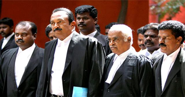 Advocates Black Coats : वकिलांना काळ्या कोटपासून ३० जूनपर्यंत सूट!