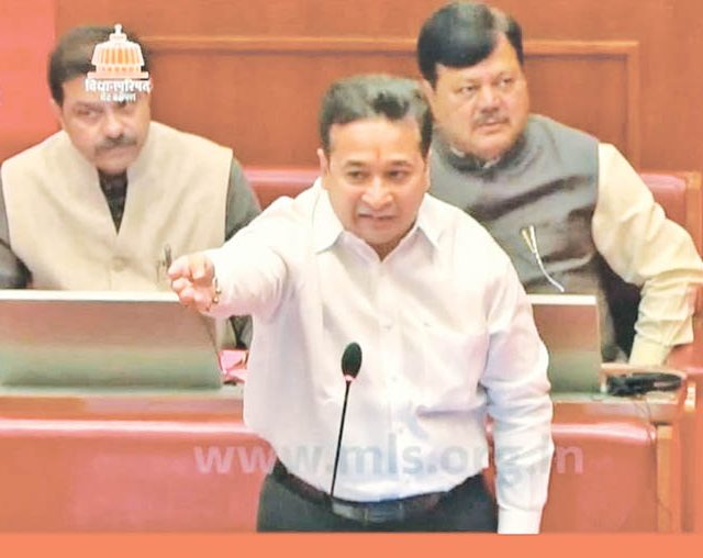 Nitesh Rane : मंत्री नितेश राणे यांच्या आक्रमक माऱ्यासमोर उबाठा सेनेची शरणागती; विधान परिषदेत गटनेत्याला मागावी लागली माफी