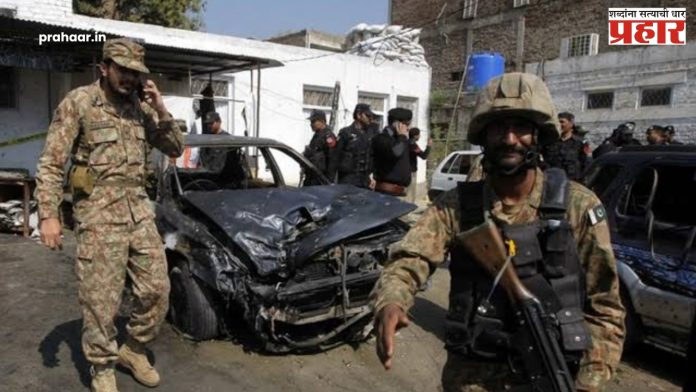 Terrorists Attack : पाकिस्तानात दहशतवादी हल्ल्यात १२ ठार, ३० जखमी