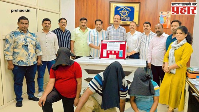 Kalyan : मेल एक्स्प्रेसमध्ये महिला प्रवाशांच्या किंमती ऐवज चोरणारा चोरटा जेरबंद