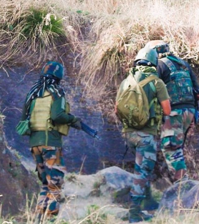 Jammu Kashmir : जम्मू-काश्मिरात ५ दहशतवादी ठार, ४ जवान हुतात्मा
