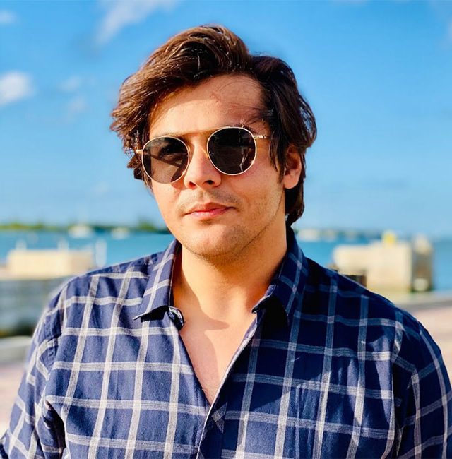 Ashish Chanchlani : 'परिस्थितीशी लढू, तुम्ही मला पाठींबा द्या'; आशिष चंचलानीची अश्रू ढाळत चाहत्यांकडे विनंती!