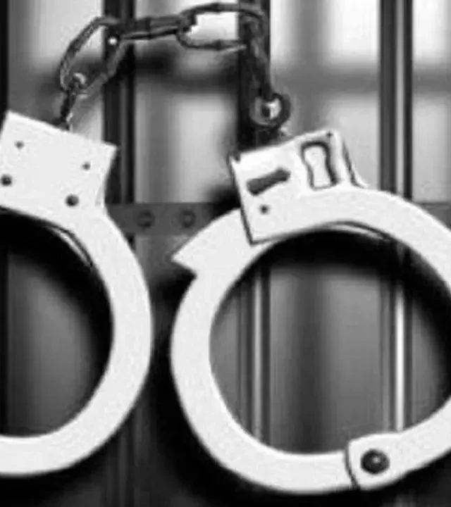 मुंबईत पोलीस कॉन्स्टेबलची हत्या, पत्नी आणि मुलाला अटक