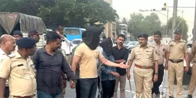 Pune Gaurav Ahuja : पुणे पोलिसांनी बड्या बापाच्या उद्दाम मुलाचा माज धिंड काढून उतरवला