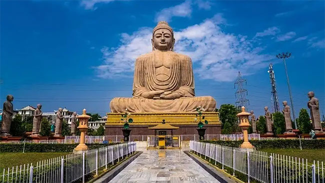 Bihar Buddhgaya : महाबोधी महाविहार बौद्धांच्या ताब्यात देण्याची मागणी