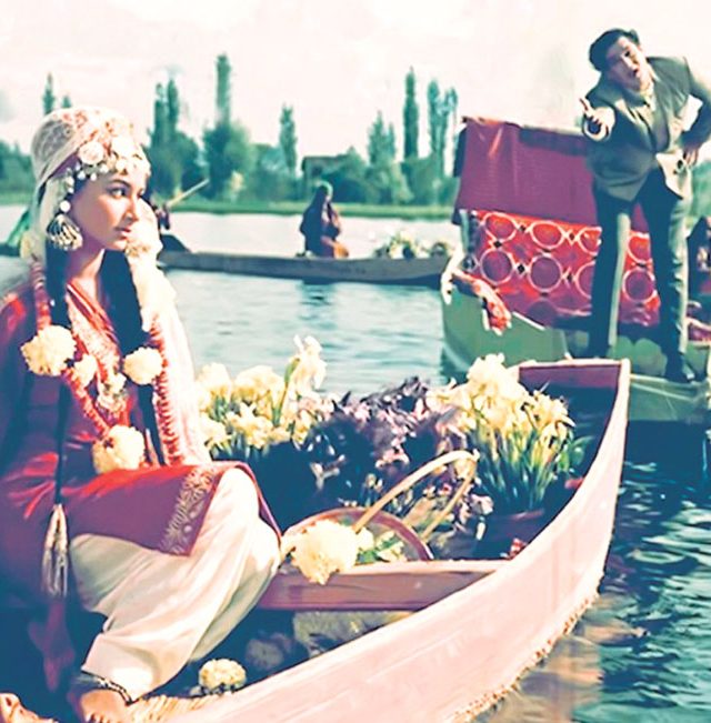 ‘ली प्यारने अंगड़ाई…’