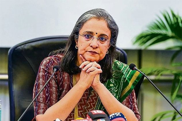 Madhavi Puri Buch FIR : सेबीच्या माजी अध्यक्षांविरोधात एफआयआर नोंदवण्याचे आदेश