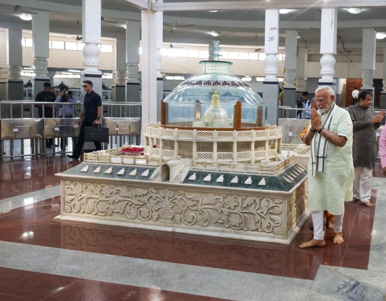 PM MODI : आंबेडकरांना अभिवादन केल्यानंतर पंतप्रधान नरेंद्र मोदींचा विशेष संदेश
