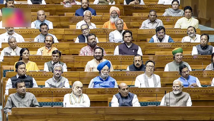 खासदारांच्या पगार आणि भत्त्यांमध्ये भरघोस वाढ