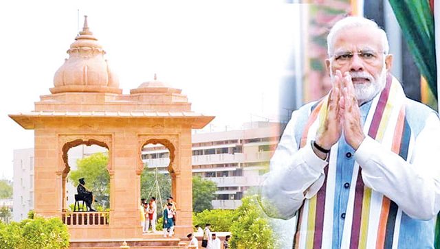 मोदींच्या नागपूर भेटीत संघ स्वयंसेवकाचे दर्शन