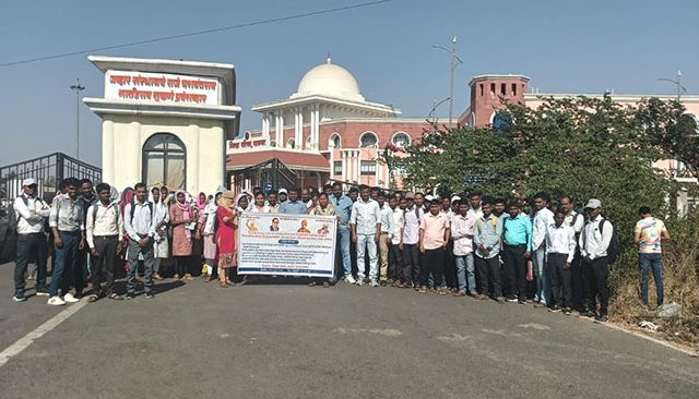 पालकमंत्र्यांच्या आदेशाला सीईओ यांच्याकडून केराची टोपली