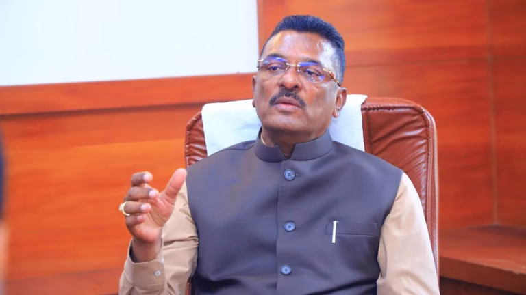 एसटी महामंडळाच्या ताब्यातील अतिरिक्त जमिनींचा त्वरित वापर करण्यास मान्यता