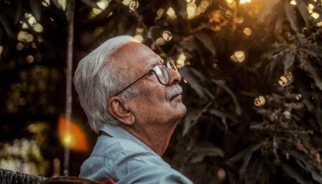 आधुनिक महान हिंदी लेखनाचा उत्तुंग जादूगार