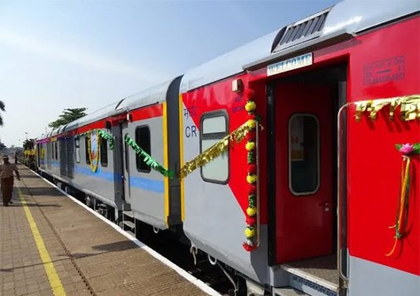 Konkan Railway : चाकरमान्यांचा प्रवास होणार गारेगार! कोकण रेल्वे मार्गावर धावणार वातानुकूलित एक्स्प्रेस