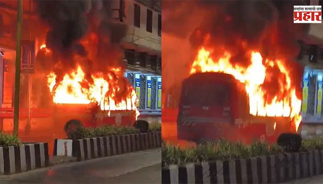 Churchgate Bus Fire : चर्चगेट स्थानकाबाहेर इलेक्ट्रिक बसला आग!