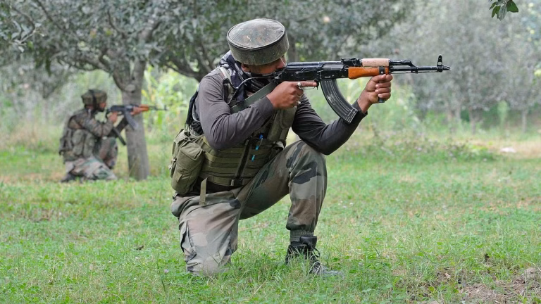 Indian Army killed Terrorists: काश्मीरमध्ये भारतीय सैन्याकडून लष्कर-ए-तोयबाच्या ३ दहशतवाद्यांचा खात्मा, पहलगाम हल्ल्यातील एक दहशतवादी ठार