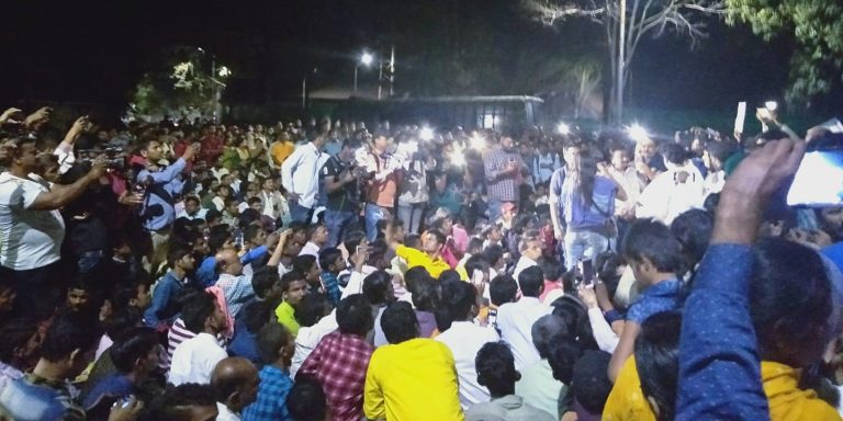 हिंदी भाषा सक्ती विरोधात महाराष्ट्र नवनिर्माण विद्यार्थी सेना आक्रमक