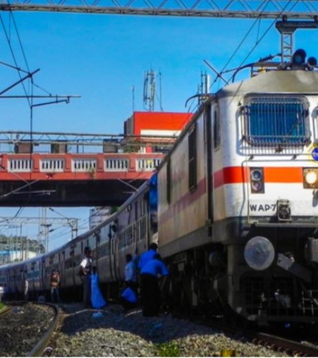 Pune Nagpur Train : नागपूर आणि दिल्लीसाठी पुण्याहून विशेष रेल्वे धावणार