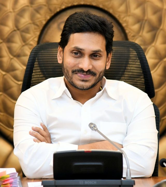 Jagan Mohan Reddy : आंध्र प्रदेशचे माजी मुख्यमंत्री जगन मोहन रेड्डींची ८०० कोटींची मालमत्ता जप्त