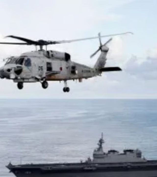 Japan Helicopter Crash | जपानमध्ये रूग्णांना घेऊन जाणारे हेलिकॉप्टर समुद्रात कोसळले; तिघांचा मृत्यू
