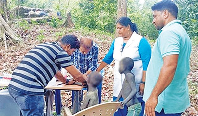 आदिवासी जमातीसाठी ती ठरली आरोग्यदूत