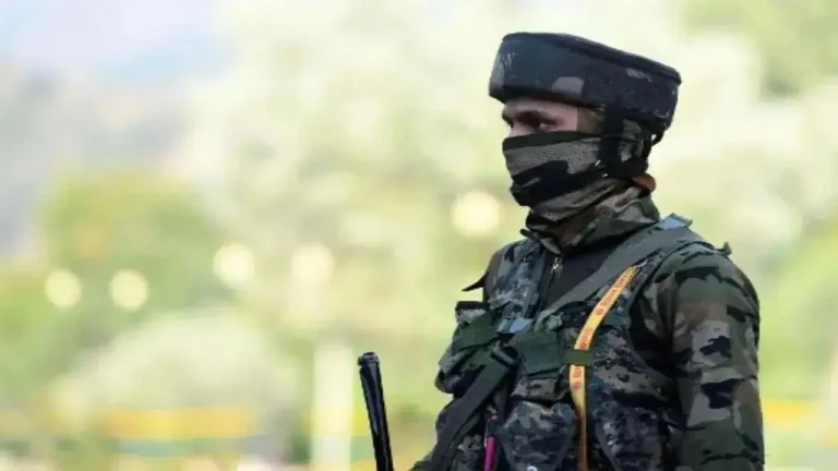 BSF : भारत – पाकिस्तान सीमेवरील सीमा सुरक्षा दलाच्या कारवाईत घुसखोर ठार