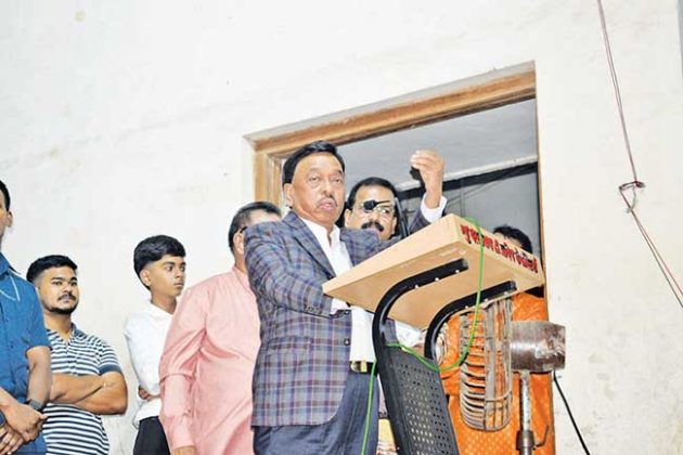 जात पात बाजूला ठेऊन मेहनत करून आपली उन्नती करा
