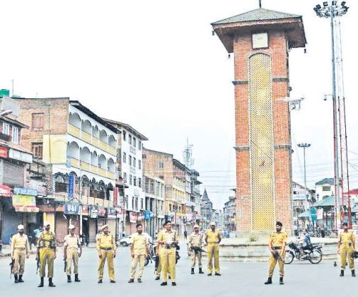 अखंडता व एकजुटीचे दर्शन हवे...