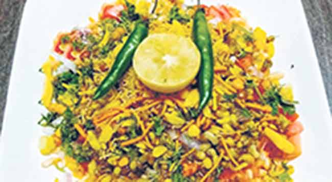 मटकी-भेळ टॉर्टिया बाईट्स