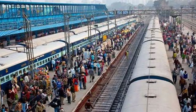 उन्हाळी सुट्टीसाठी चाकरमान्यांनी धरली कोकणची वाट