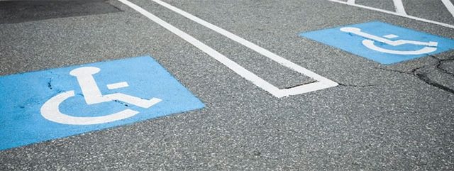 नव्या रस्त्यांचे पदपथ दिव्यांग व्यक्तींसाठीही...