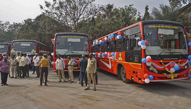 एसटी महामंडळ घेणार २५ हजार स्वमालकीच्या बसेस